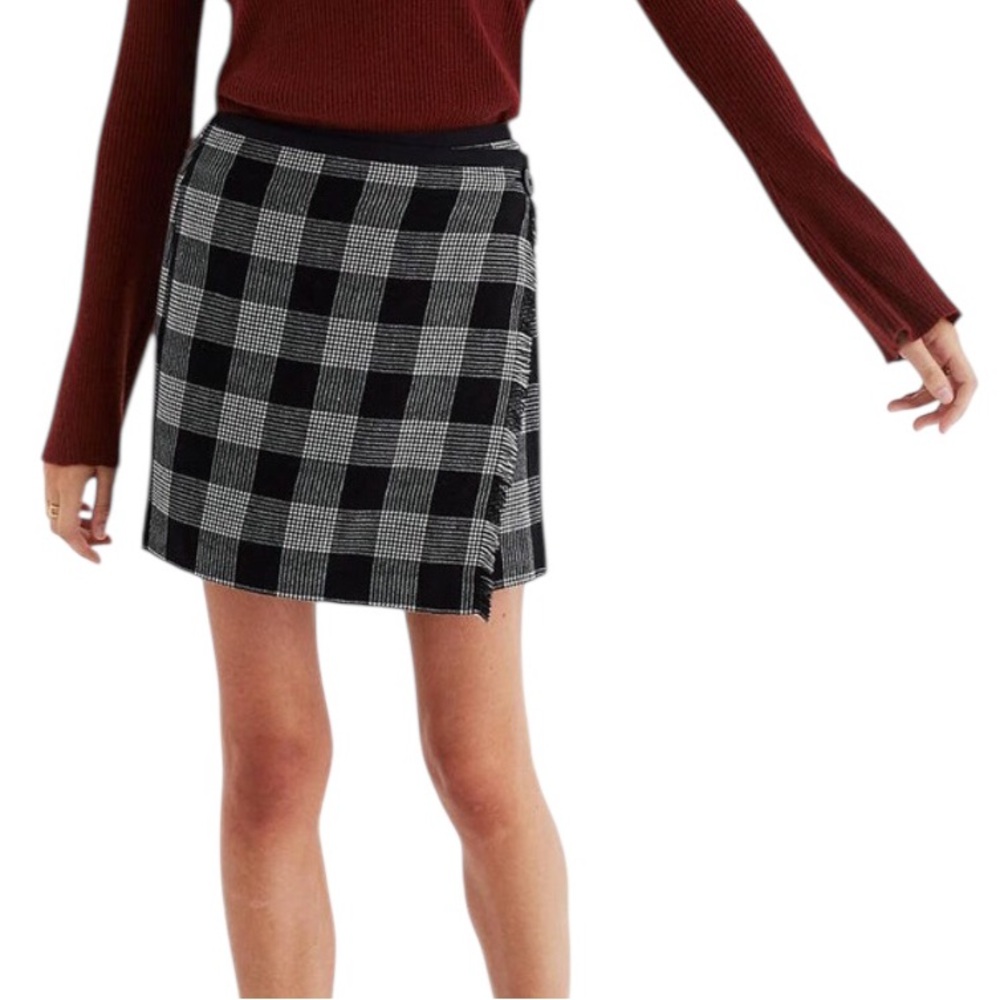MADEWELL Black White Academy Plaid Wool Wrap Mini Skirt Size 6 Medium Fringe